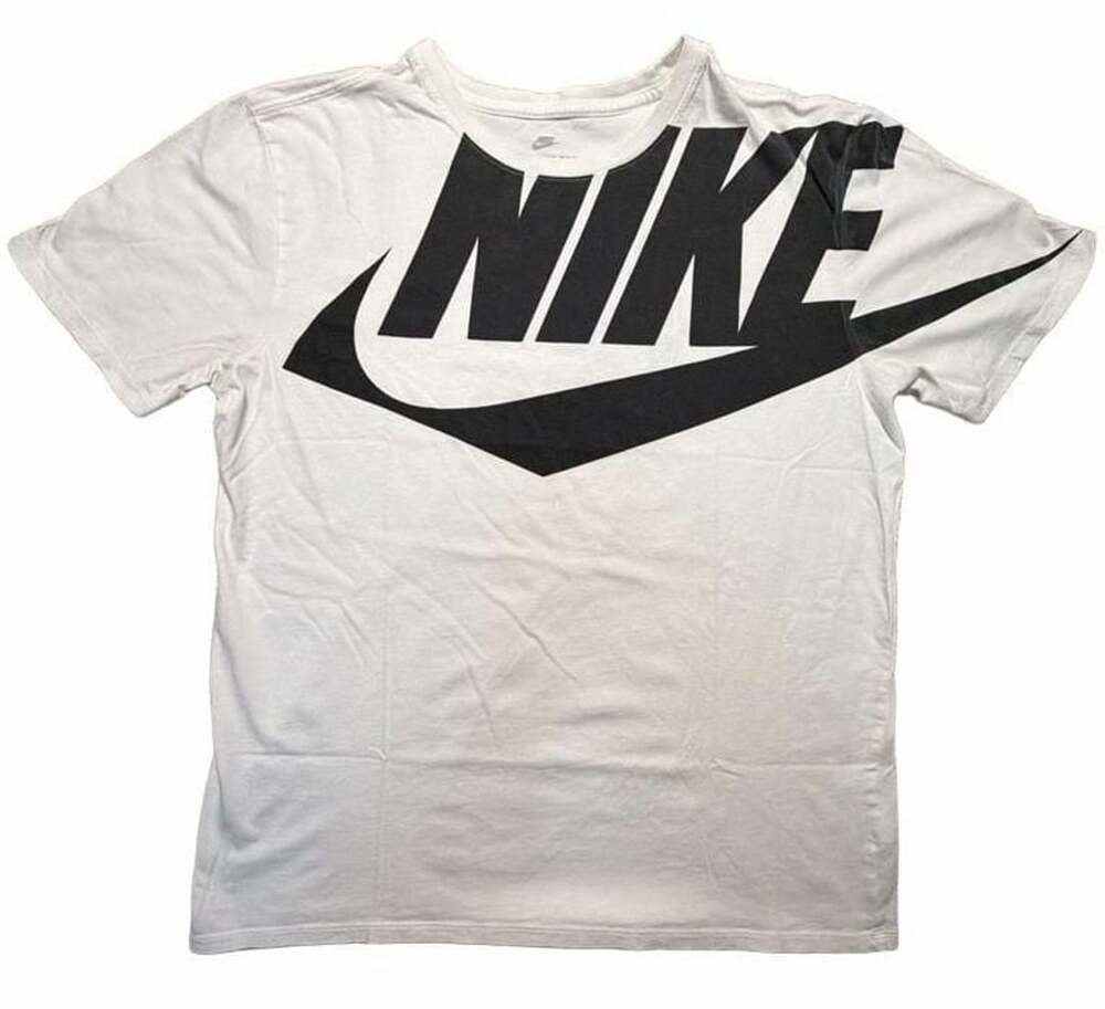 NIKE oversized graphic white T-shirt